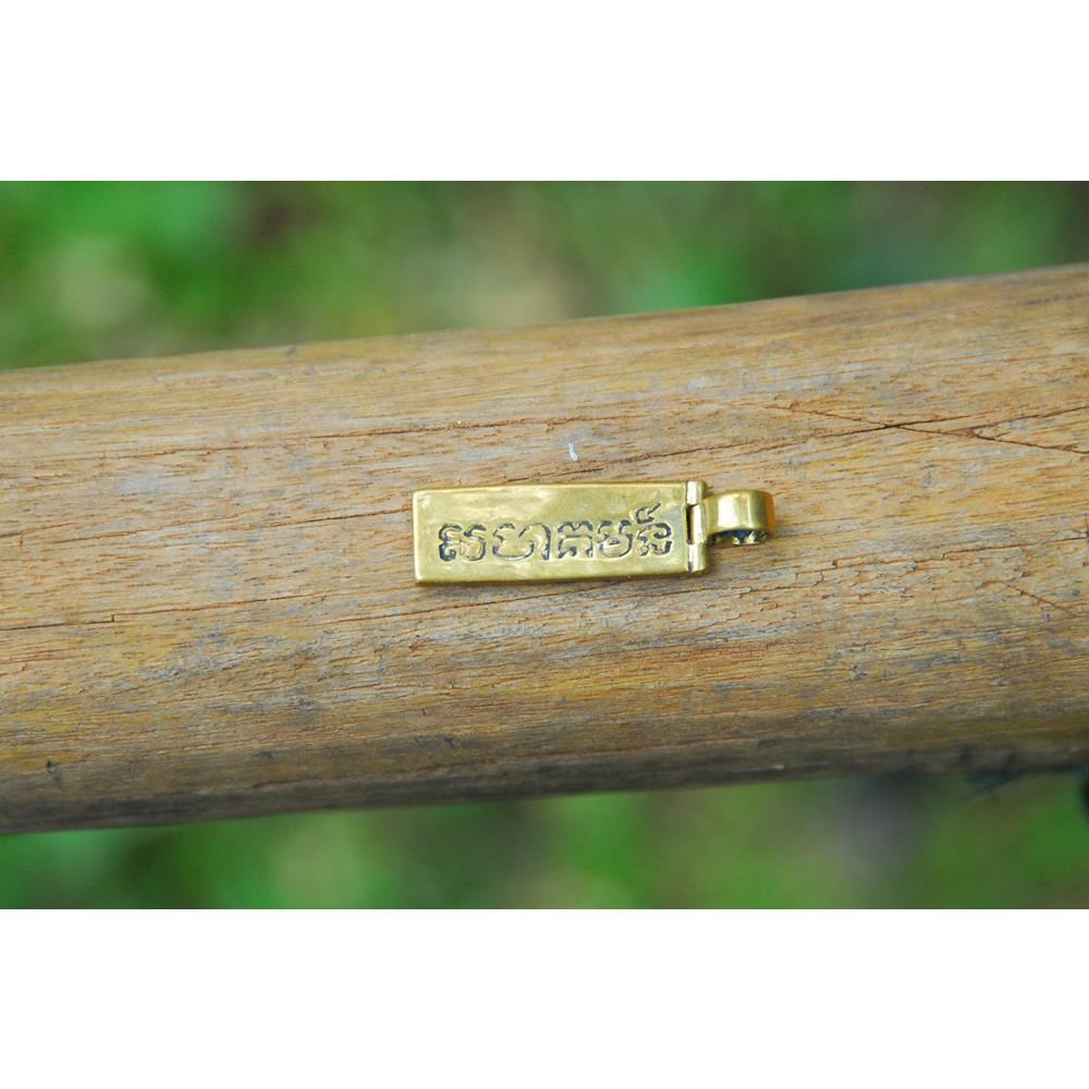 community-pendant1