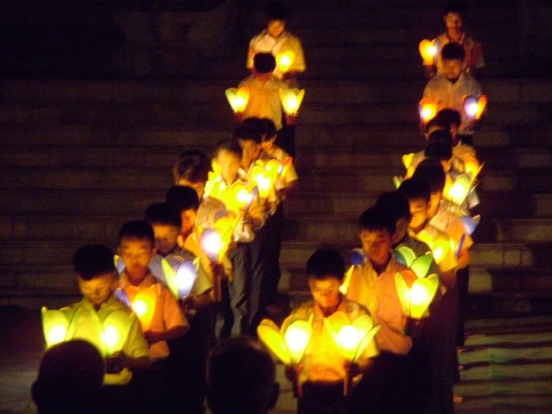 lao-students-singing