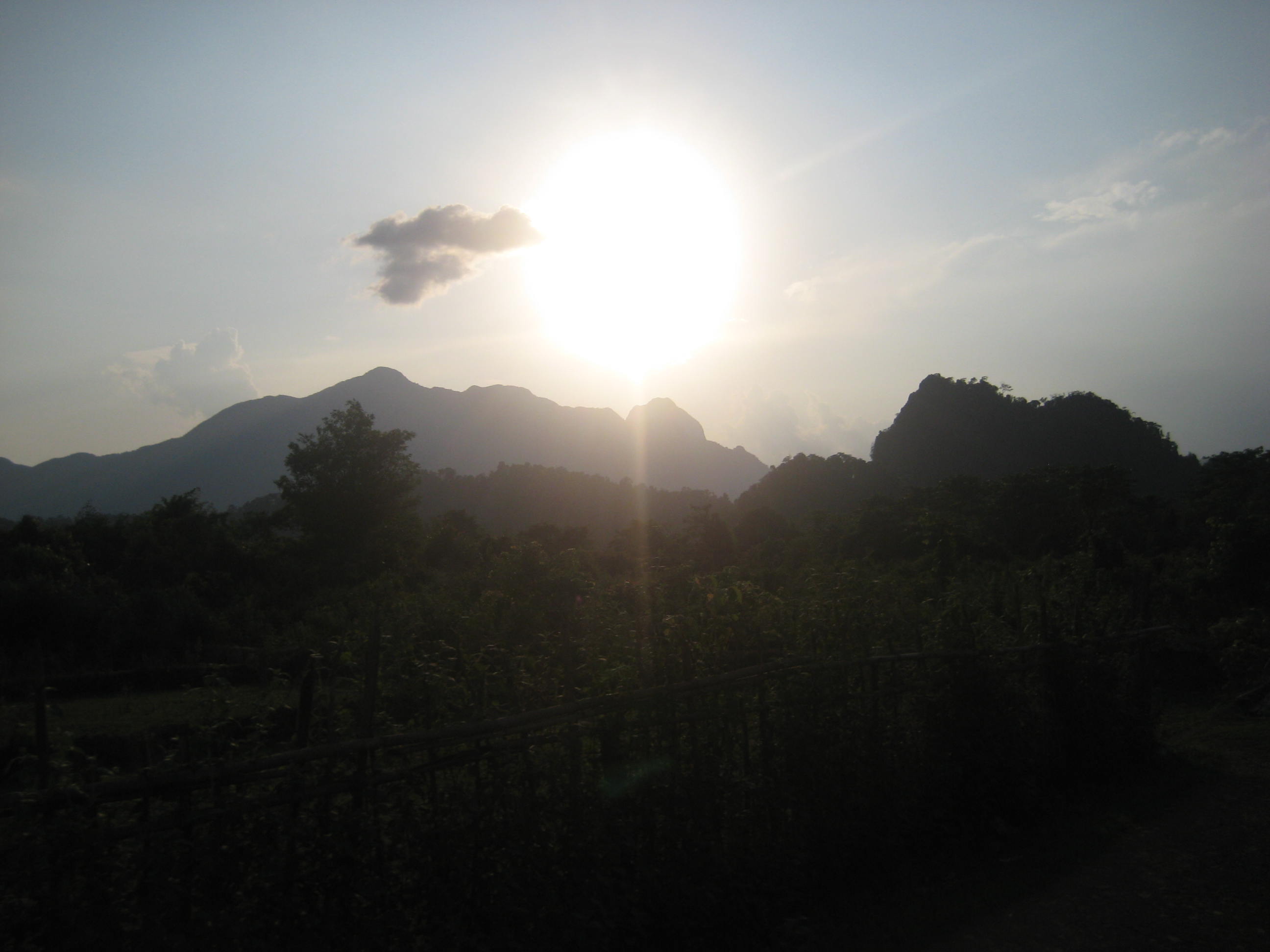 Vang Vieng sunset bike ride